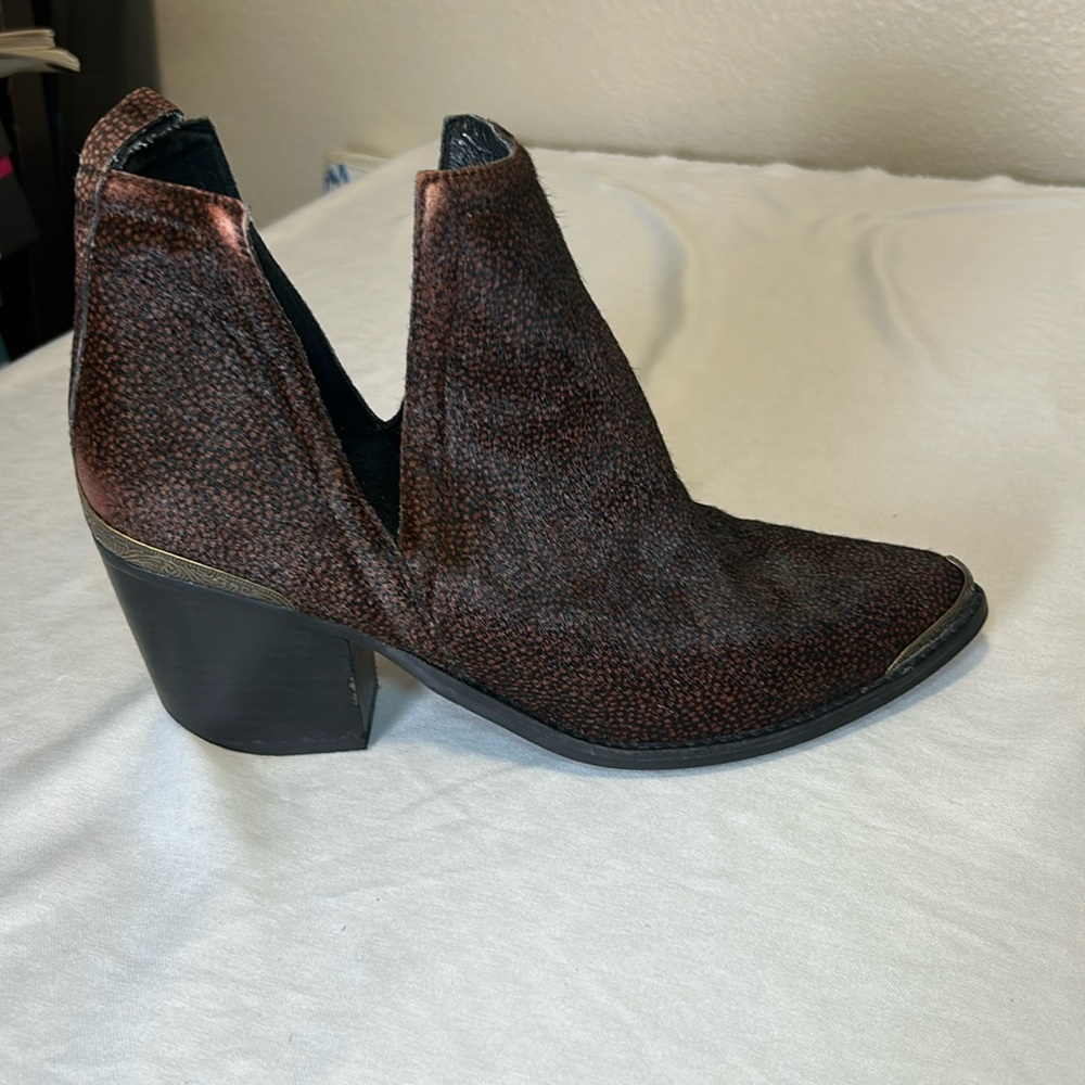 Jeffrey Campbell Cromwell Horsehair Slip On Ankle Boots Women’s Size 9.5
